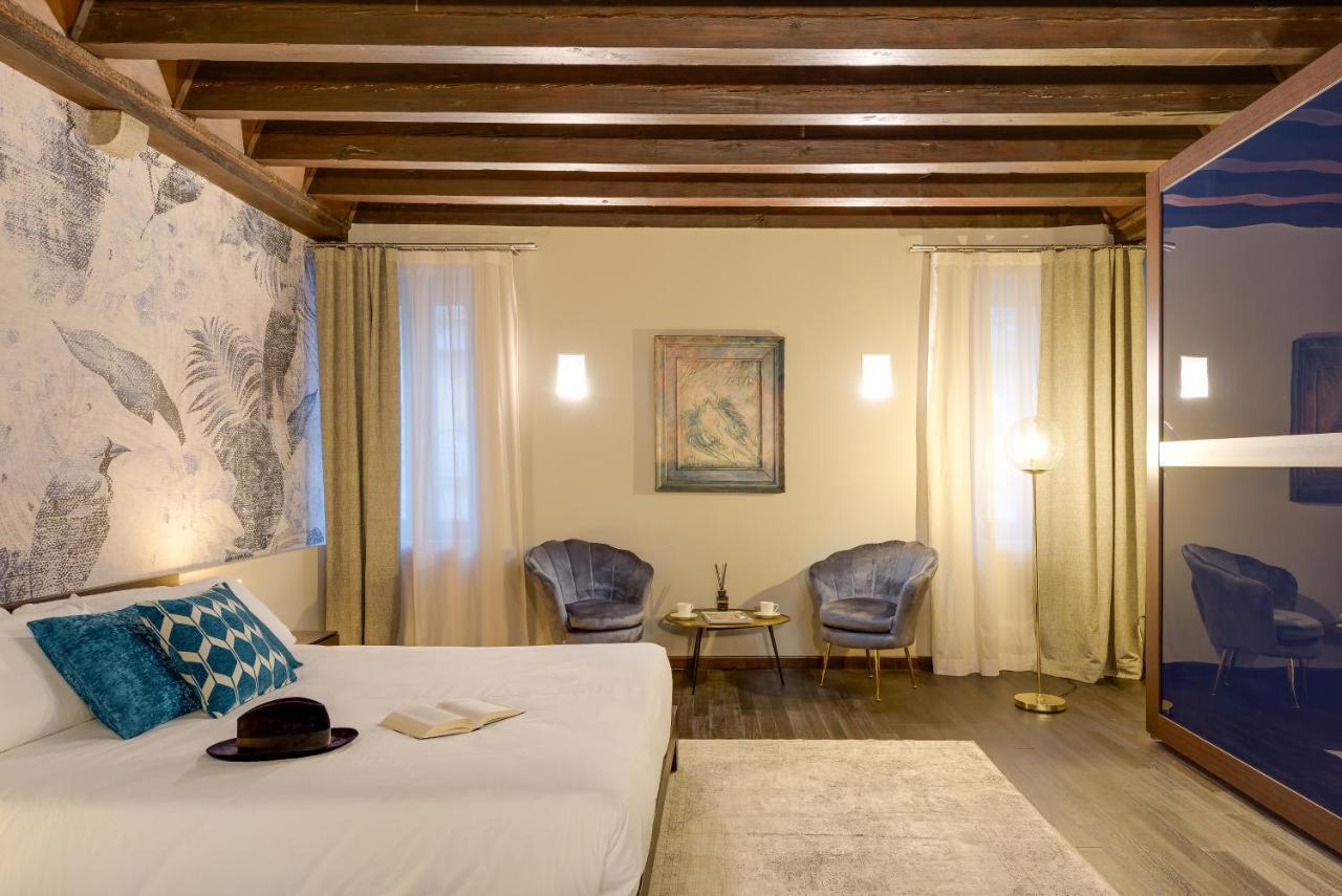 Palazzo Duomo Suites In Udine Center Dış mekan fotoğraf